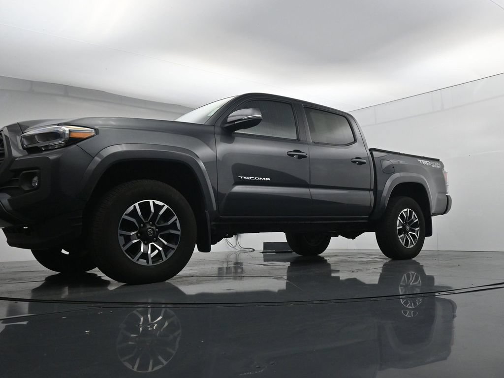 Used 2023 Toyota Tacoma TRD Sport AWD/4WD image 31