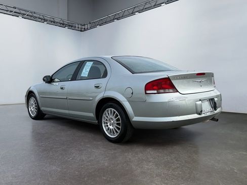 Used 2004 Chrysler Sebring LXi image 5