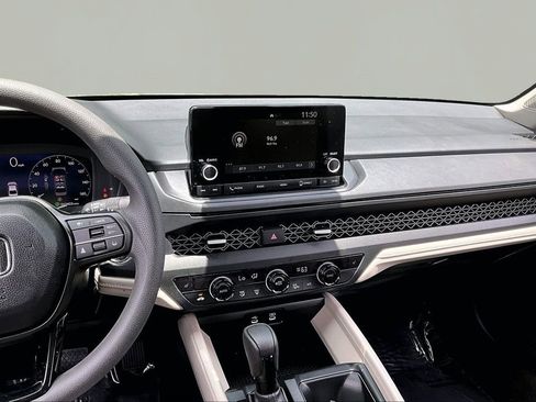 Used 2025 Honda Accord SE image 10