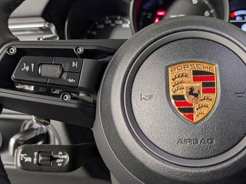 New 2026 Porsche Macan AWD/4WD image 38