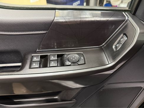 Used 2022 Ford F150 XLT w/ Equipment Group 302A High image 10