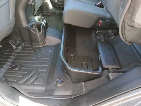 Used 2025 Jeep Gladiator Sport image 36