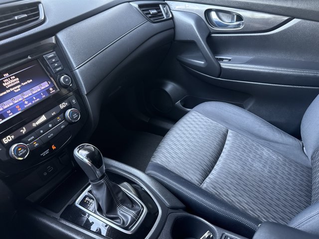Used 2018 Nissan Rogue SV FWD image 21