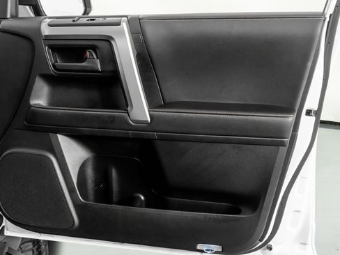 Used 2023 Toyota 4Runner SR5 image 48