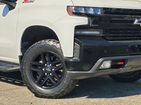 Used 2020 Chevrolet Silverado 1500 LT Trail Boss image 4