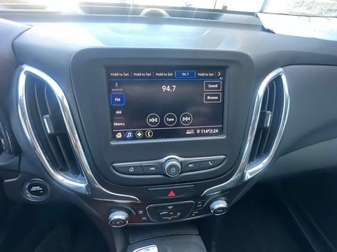 Used 2021 Chevrolet Equinox LT FWD image 27