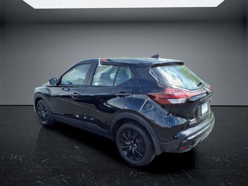 Certified 2025 Nissan Kicks Play S FWD image 8