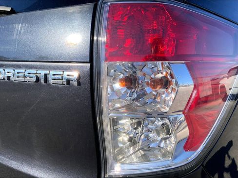 Used 2010 Subaru Forester 2.5X Premium image 28