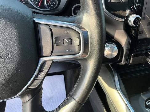 Used 2024 RAM 1500 Laramie AWD/4WD image 32
