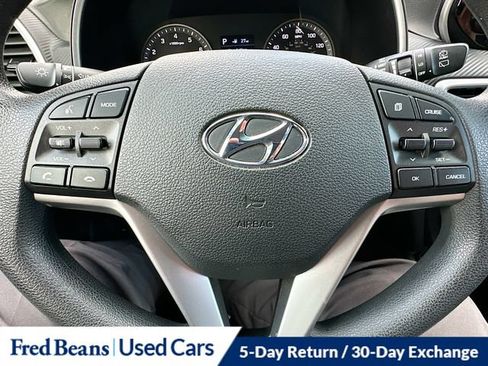 Used 2019 Hyundai Tucson SE AWD/4WD image 16
