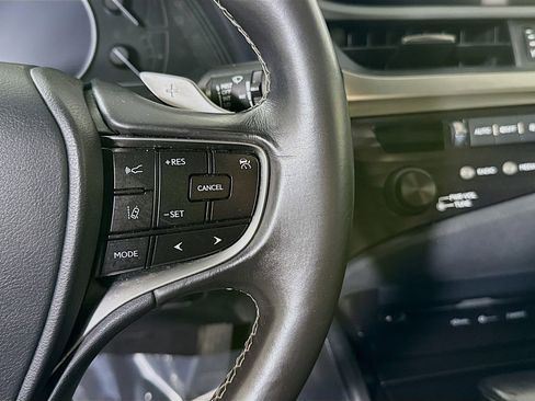 Used 2019 Lexus ES 350 image 21
