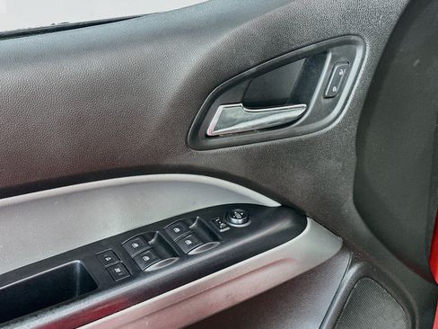 Used 2016 Chevrolet Colorado LT w/ LT Convenience Package RWD image 15