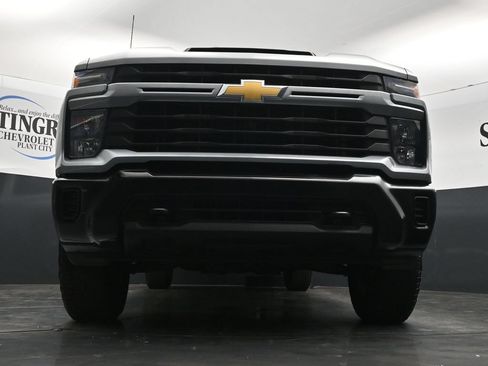 Used 2024 Chevrolet Silverado 2500 Custom w/ Custom Convenience Package AWD/4WD image 27