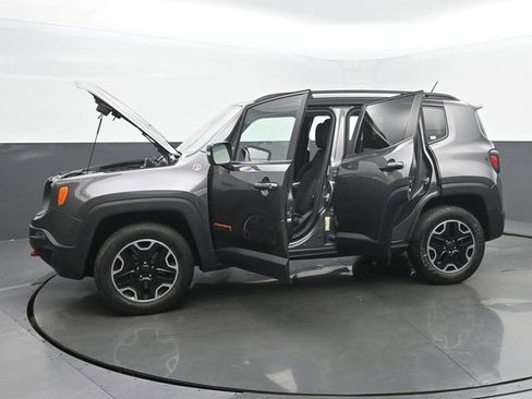 Used 2016 Jeep Renegade Trailhawk image 55