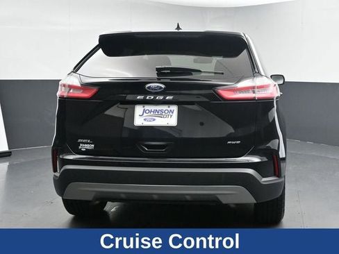 Certified 2023 Ford Edge SEL w/ Convenience Package AWD/4WD image 11
