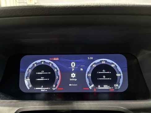 Used 2024 Toyota Tacoma TRD Off-Road AWD/4WD image 10