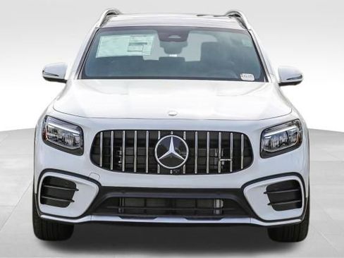 New 2025 Mercedes-Benz GLB 35 AMG 4MATIC image 2