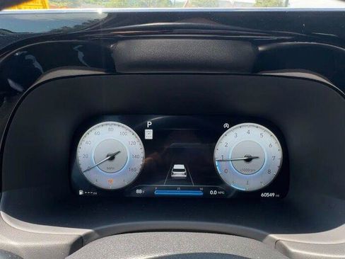 Used 2023 Hyundai Palisade Limited AWD/4WD image 2
