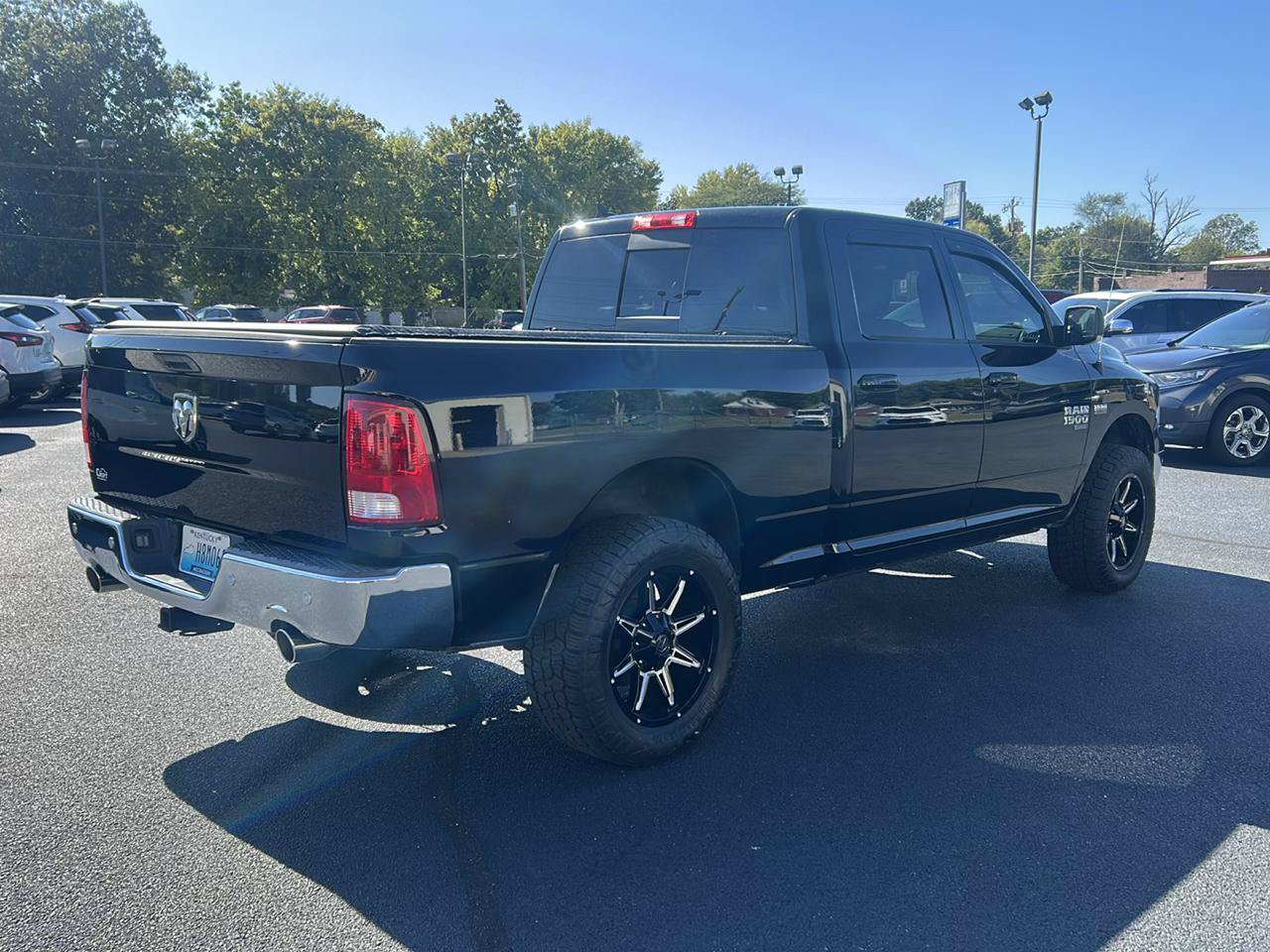 Used 2019 RAM 1500 Big Horn AWD/4WD image 5