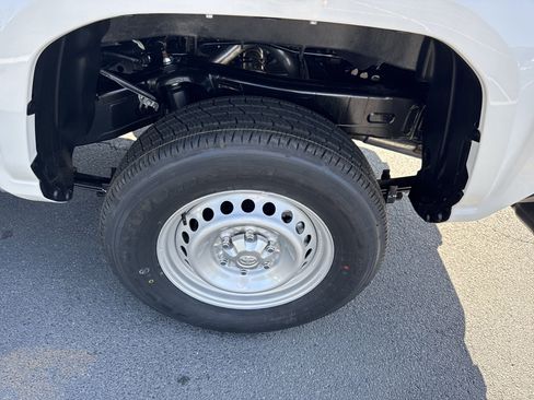 New 2025 Toyota Tacoma SR w/ Towing Package RWD image 12