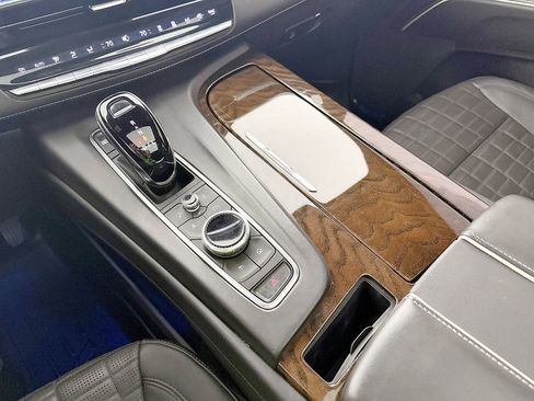 Used 2022 Cadillac Escalade Sport Platinum w/ Heavy-Duty Trailer Package AWD/4WD image 83