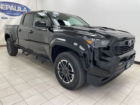 Used 2025 Toyota Tacoma 4x4 Double Cab image 1