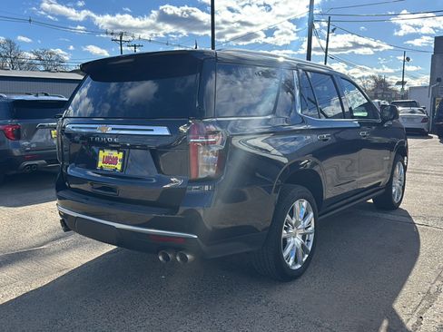 Used 2024 Chevrolet Tahoe High Country image 5