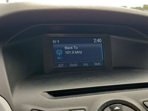 Used 2014 Ford Focus SE FWD image 22