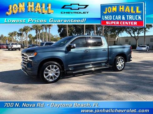 Used 2024 Chevrolet Silverado 1500 High Country w/ High Country Premium Package image 3