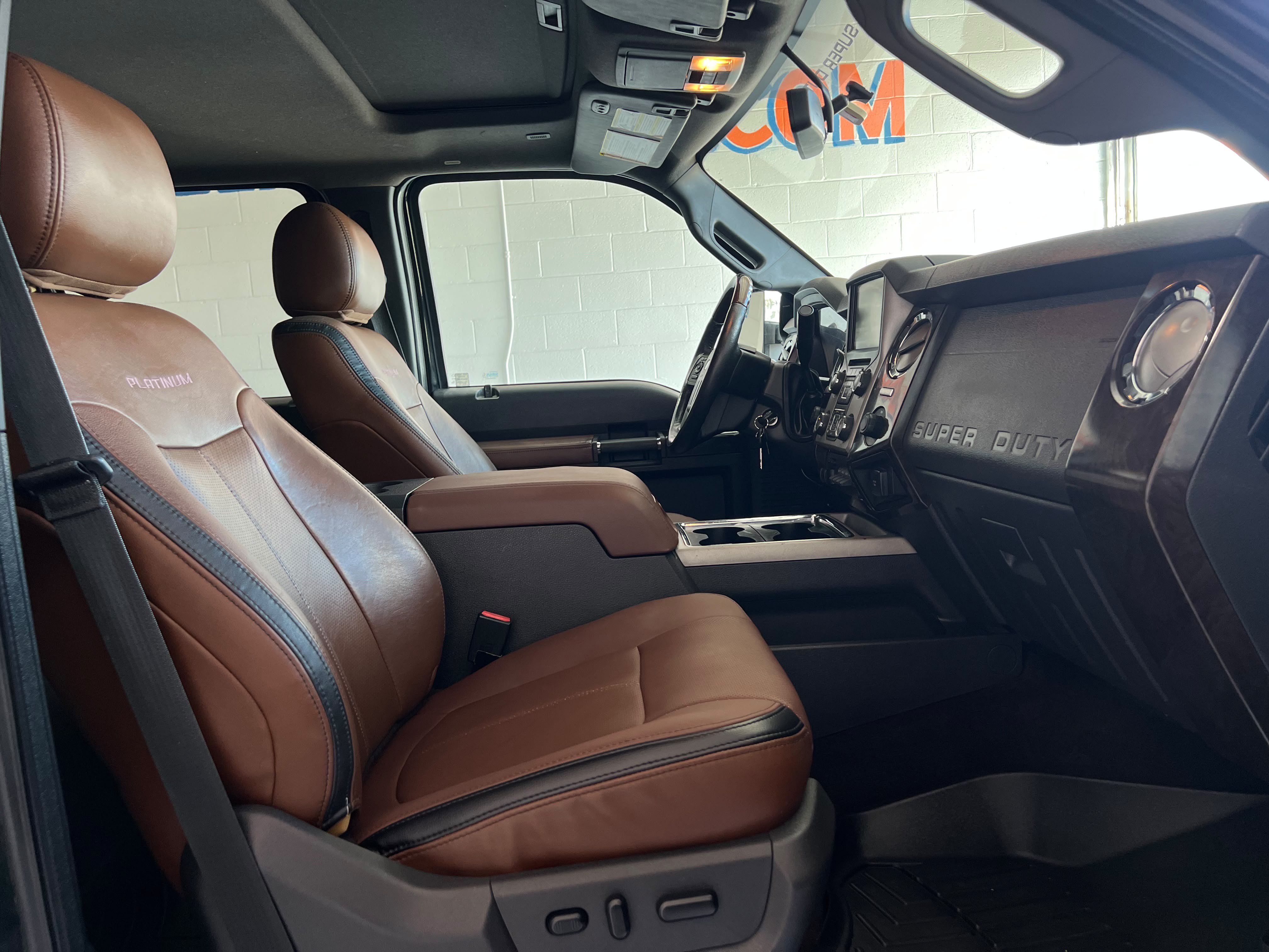 Used 2015 Ford F250 Platinum w/ FX4 Off-Road Package AWD/4WD image 17
