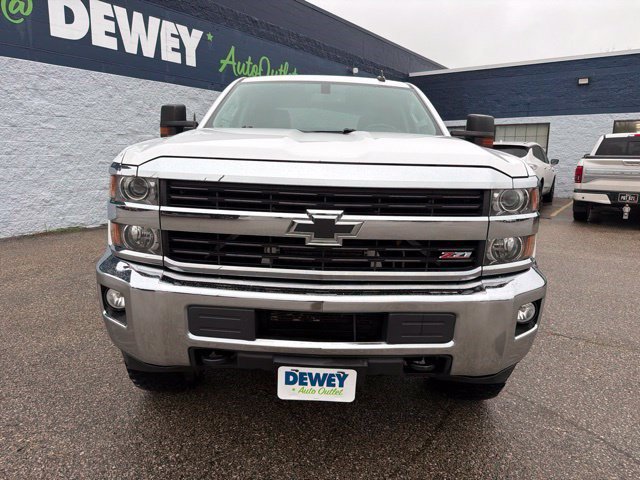Used 2015 Chevrolet Silverado 2500 LT w/ LT Convenience Package AWD/4WD image 8