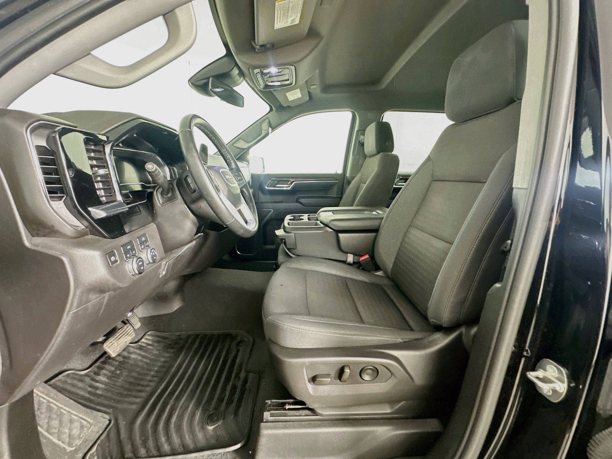 Used 2024 GMC Sierra 1500 Elevation AWD/4WD image 13
