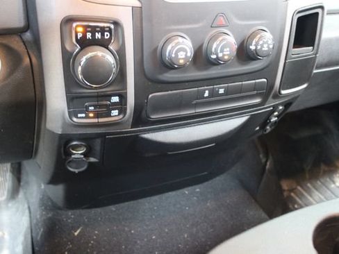 Used 2018 RAM 1500 Express w/ Express Value Package AWD/4WD image 19