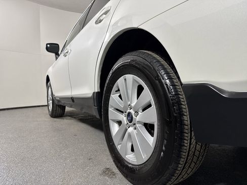 Used 2018 Subaru Outback 2.5i Premium w/ Popular Package #1 image 8
