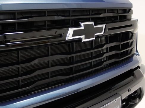 Used 2026 Chevrolet Silverado 2500 Custom w/ Custom Value Package image 27