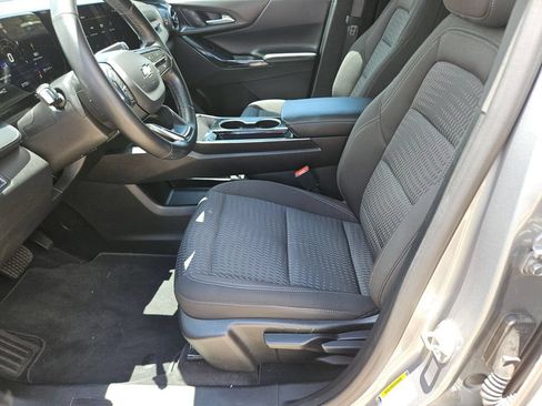 Used 2025 Chevrolet Equinox LT AWD/4WD image 14