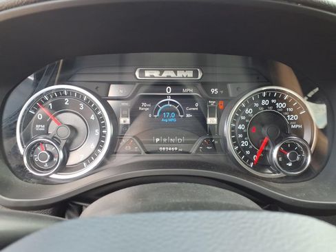 Used 2022 RAM 1500 Laramie RWD image 19