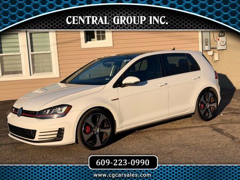 Used 2017 Volkswagen GTI SE image 1