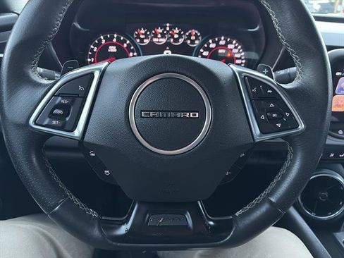 Used 2017 Chevrolet Camaro SS image 17