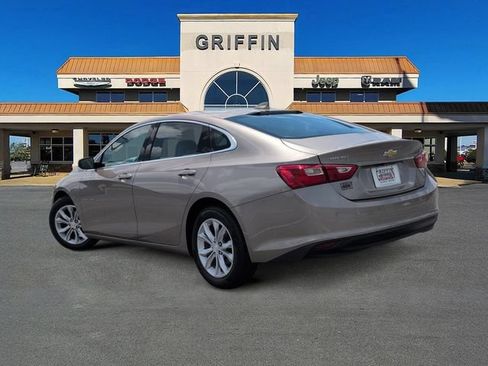 Used 2023 Chevrolet Malibu LT w/ Driver Confidence Package FWD image 9