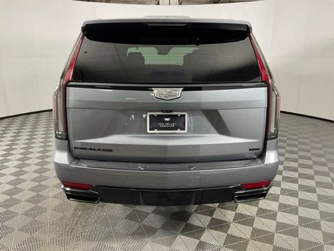 Used 2021 Cadillac Escalade Sport w/ LPO, ONYX Package image 5