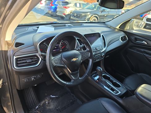 Used 2020 Chevrolet Equinox Premier image 16