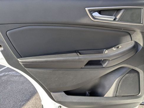 Used 2024 Ford Edge SEL image 26