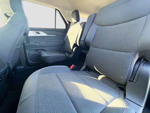 New 2026 Ford Explorer Active image 29