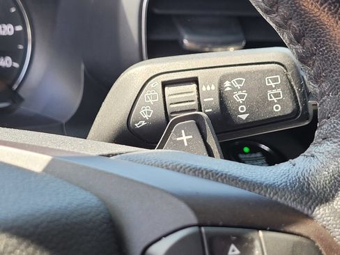 Used 2020 Ford Explorer XLT w/ Equipment Group 202A RWD image 29