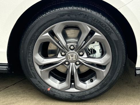 New 2026 Honda Accord EX-L image 10