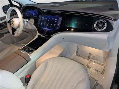 Certified 2023 Mercedes-Benz EQS 580 4MATIC SUV image 22