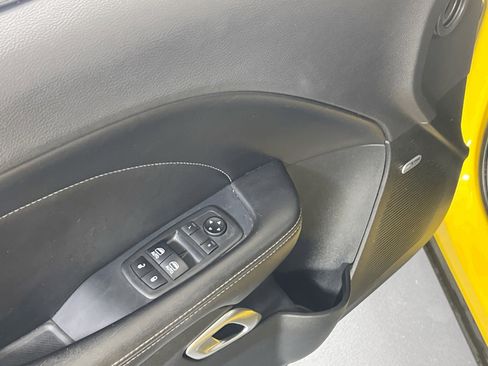 Used 2018 Dodge Challenger R/T Plus image 17