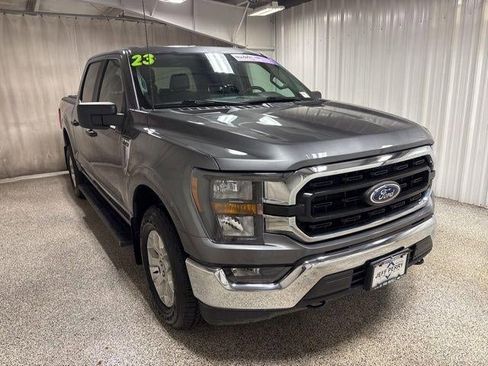 Used 2023 Ford F150 XLT image 2
