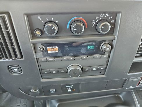 New 2025 Chevrolet Express 2500 Extended w/ Communications Package RWD image 22
